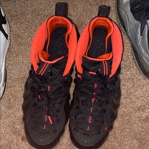 Black Yeezy foamposite